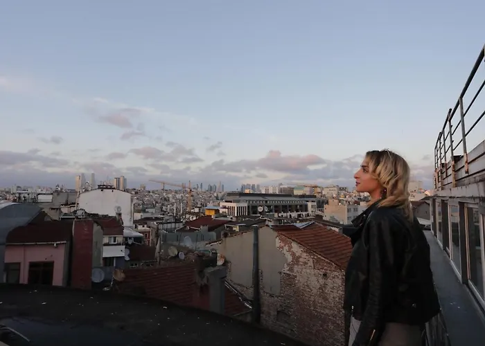 Sanat Hostel Taksim